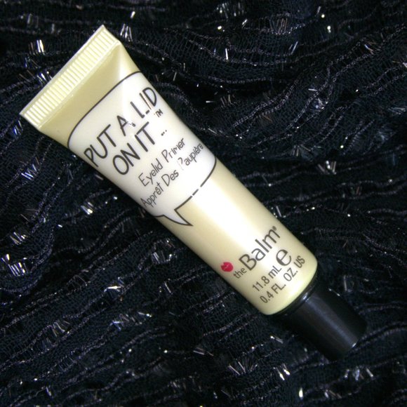 the Balm PUT A LIT ON IT Eyelid Primer Net wt 0.4 fl oz / 11.8 ml - Picture 1 of 6